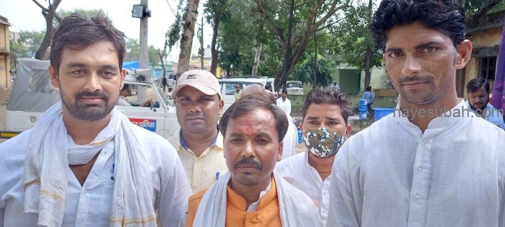 ग्राम पंचायत सिरबीट पीला जैकेट रामानंद पासवान