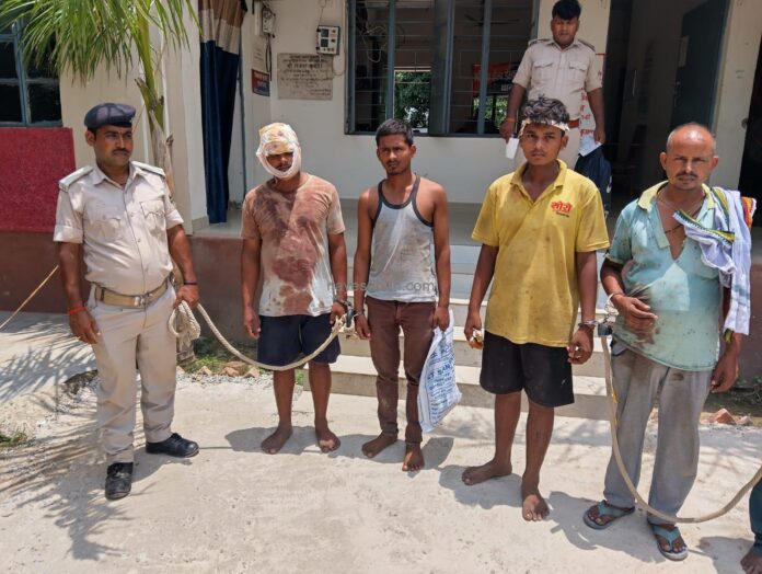 गिरफ्तार आरोपित