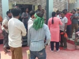 शवों को कब्जे में लेकर पोस्टमार्टम के लिए सीतामढ़ी सदर अस्पताल भेज दिया