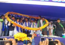 चुनाव प्रचार में हाटा पहुंचे चंद्रशेखर आजाद ‘रावण’, यूपी सीएम पर साधा निशाना