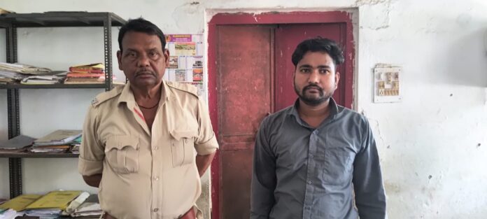 गिरफ्तार युवक संदेश प्रसाद