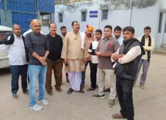 मवेशी वाहन बना मौत का कारण: कैमूर में पिकअप की टक्कर से युवक की जान गई, दूसरा जिंदगी की जंग लड़ रहा NS News