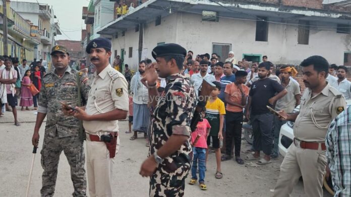 घटना के बाद मौके पर मौजूद पुलिस
