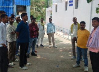सर्पदंश से महिला की मौत, अस्पताल से रेफर होने के बाद झाड़फूंक में उलझे परिजन NS News
