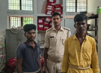 खेत से लौट रहे मजदूरों के जत्थे पर हमला, ईंट-पत्थर से एक दर्जन से अधिक घायल; दो आरोपी गिरफ्तार NS News