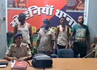 मोहनिया चेकपोस्ट पर बड़ी कार्रवाई, कंटेनर से 30 मवेशी मुक्त; चार तस्कर गिरफ्तार NS News