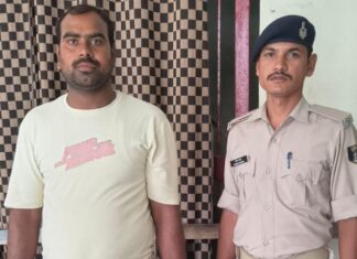 रंगदारी नहीं देने पर तोड़ी थी निर्माणाधीन दीवार, मुख्य आरोपी चढै पुलिस के हत्थे NS News