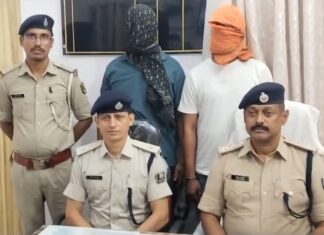 कैमूर में क्रिकेट मैच के दौरान चली गोली का 24 घंटे में खुलासा, जमीनी रंजिश में युवक पर फायरिंग करने वाले दो आरोपी गिरफ्तार NS News