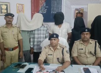 कैमूर में चोरी के मामलों का खुलासा, पांच आरोपी गिरफ्तार, तीन बाइक और 25 लीटर चोरी का पेट्रोल भी बरामद NS News
