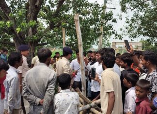 तीन दिन से गांव में बिजली गुल, गुस्साए ग्रामीणों ने NH-219 किया जाम NS News