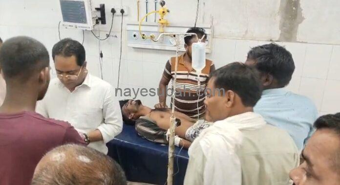 दुसरा इलाजरत युवक