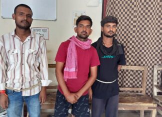 चैनपुर में शराब के खिलाफ पुलिस की बड़ी कार्रवाई, तस्कर समेत छह गिरफ्तार NS News