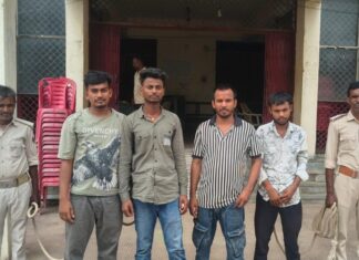 पिकनिक से लौटते समय पुलिस ने चार युवकों को पकड़ा, मेडिकल जांच में शराब पीने की पुष्टि NS News