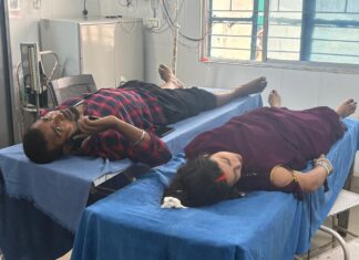 NH-19 पर रॉन्ग साइड से आई कार ने बाइक को मारी टक्कर, पति-पत्नी गंभीर रूप से घायल, रेफर NS News