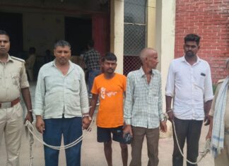 शराब के नशे में उत्पात मचा रहे चार लोगों पर पुलिस की कार्रवाई, मेडिकल जांच में नशे की पुष्टि NS News