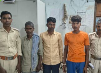 चैनपुर में शराब के नशे में हंगामा करना पड़ा भारी, चार गिरफ्तार; मेडिकल जांच में नशे की पुष्टि Ns News