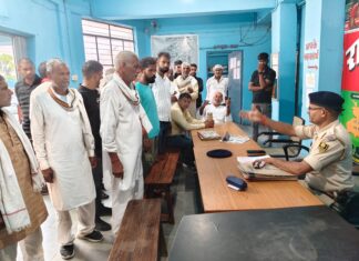 आर्मी जवान को जिंदा जलाने के प्रयास पर भड़का आक्रोश, 24 घंटे का अल्टीमेटम, कार्रवाई नहीं हुई तो रामगढ़ थाना घेरने और सड़क जाम की चेतावनी NS News