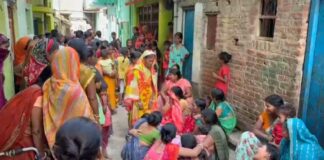 कर्ज की किस्त को लेकर विवाद के बाद विवाहिता ने लगाई फांसी, तीन बच्चों के सिर से उठा मां का साया NS News