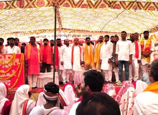 अमांव पहुंची सेवा संकल्प यात्रा, जेसीबी पर सवार कार्यकर्ताओं ने की पुष्पवर्षा लोक नृत्य से स्वागत NS News