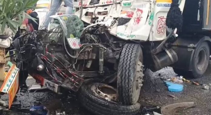 दुर्गावती दुर्घटना में छतिग्रस्त वाहन